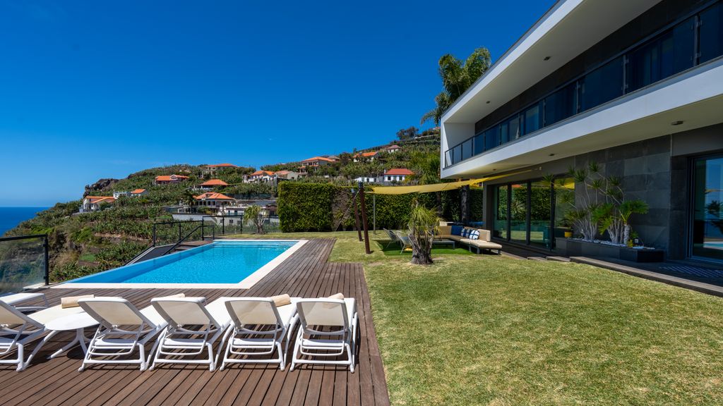 Villa Skylark by LovelyStay