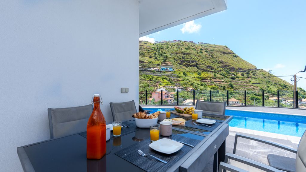 Villa Stella by LovelyStay