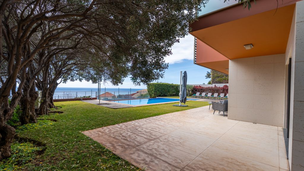 Villa Vitória by LovelyStay