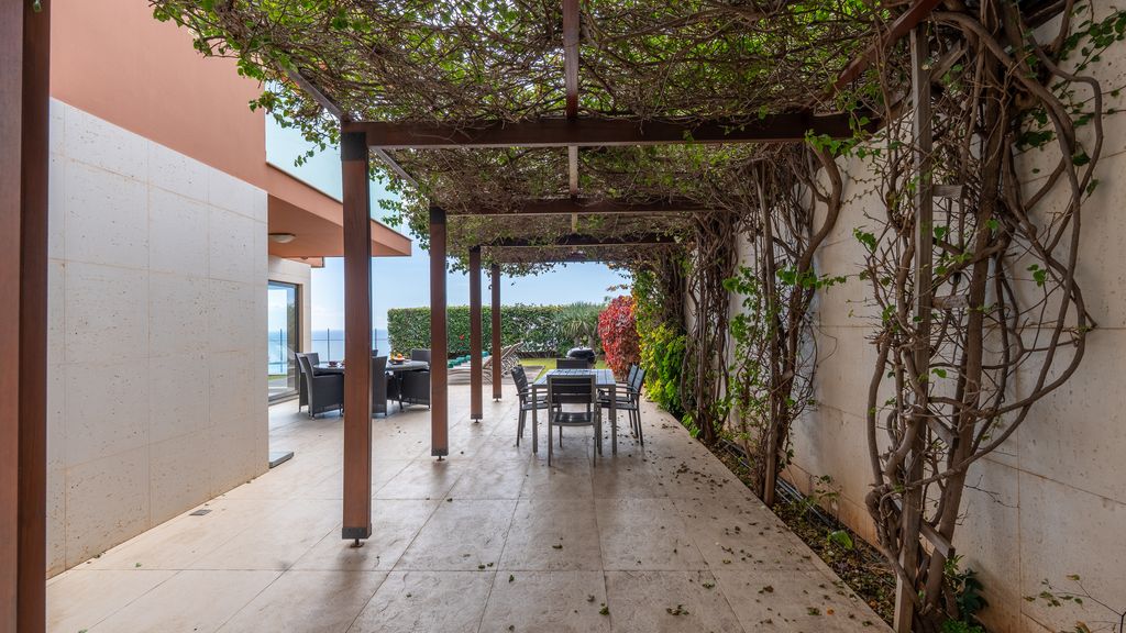 Villa Vitória by LovelyStay
