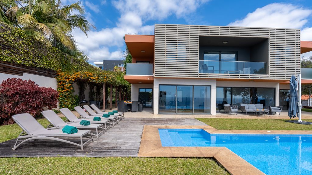 Villa Vitória by LovelyStay