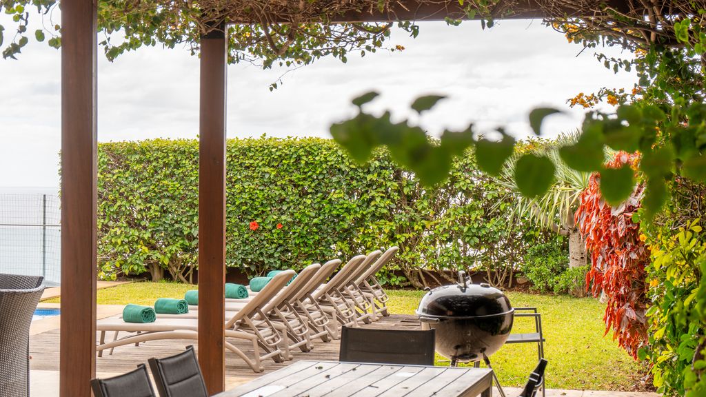 Villa Vitória by LovelyStay