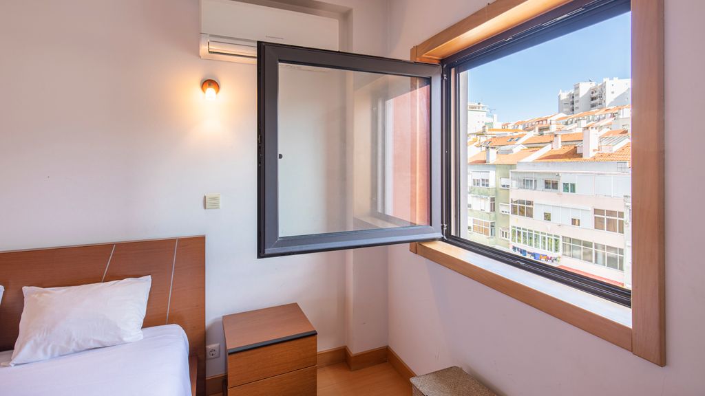 Modern Apartment in Anjos by LovelyStay