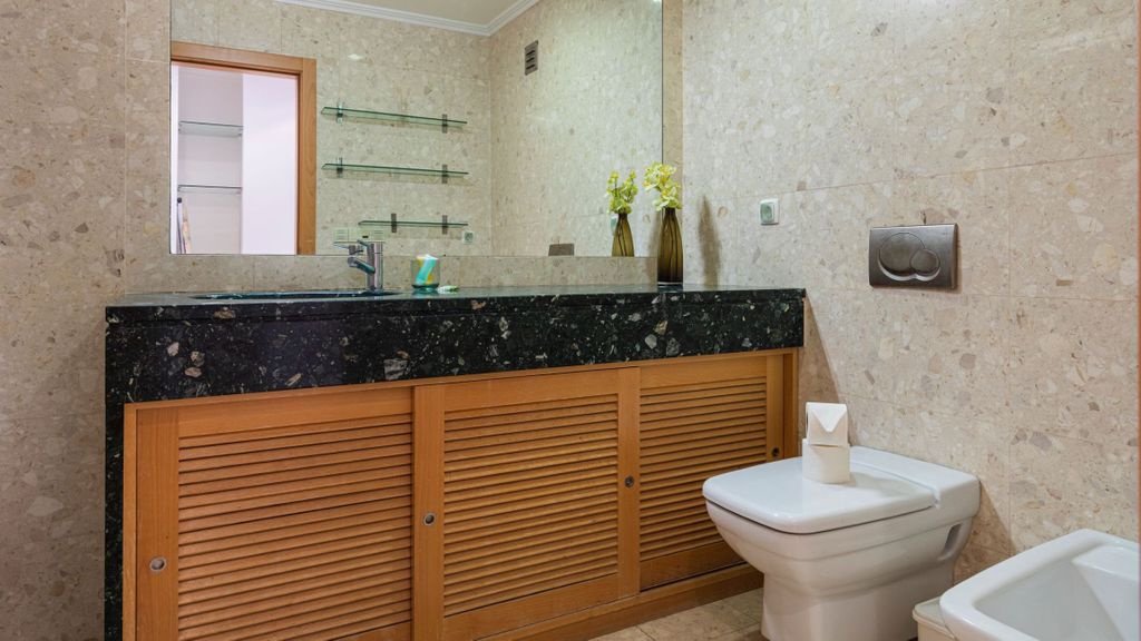 Modern Apartment in Anjos by LovelyStay