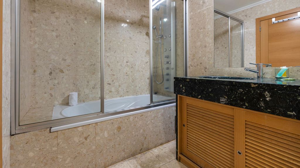 Modern Apartment in Anjos by LovelyStay