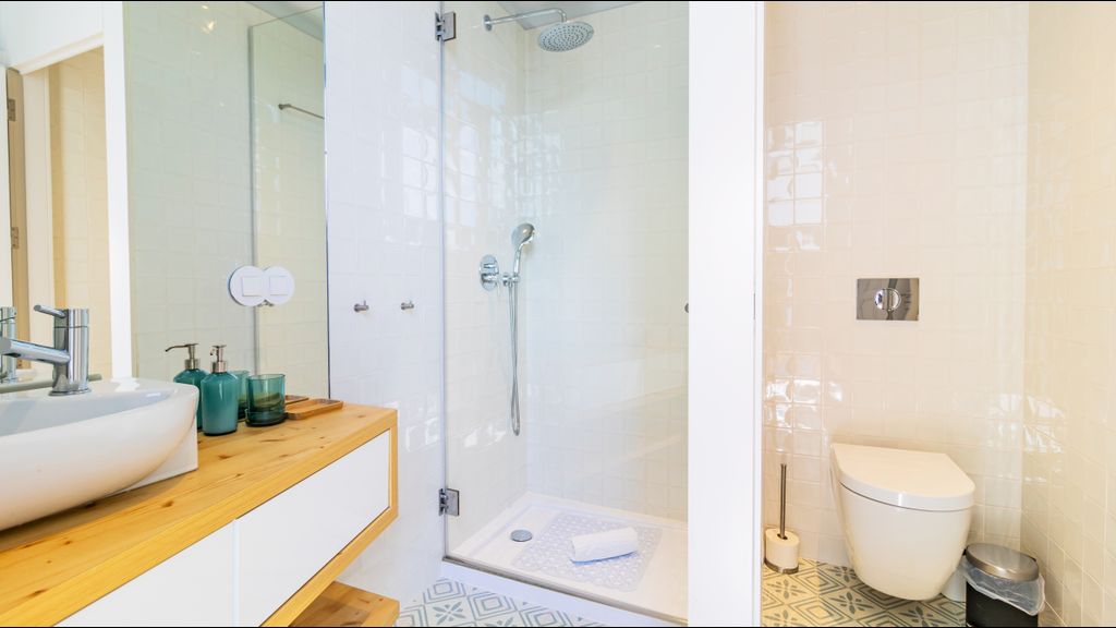 Barros Lima 493: Apt 2 by LovelyStay