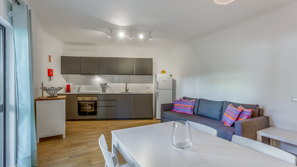 Falésia Modern Flat W/Balcony & Pool by LovelyStay