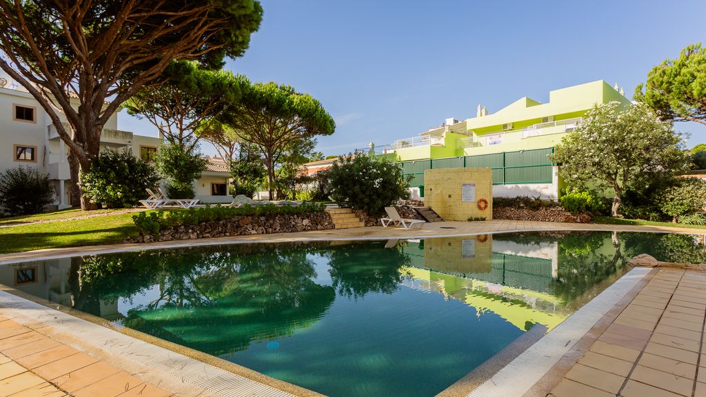Falésia Modern Flat W/Balcony & Pool by LovelyStay