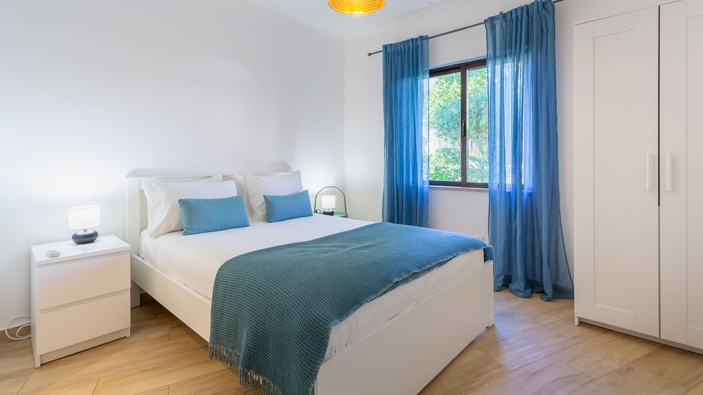 Falésia Modern Flat W/Balcony & Pool by LovelyStay