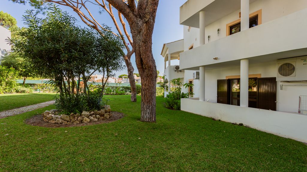 Falésia Modern Flat W/Balcony & Pool by LovelyStay