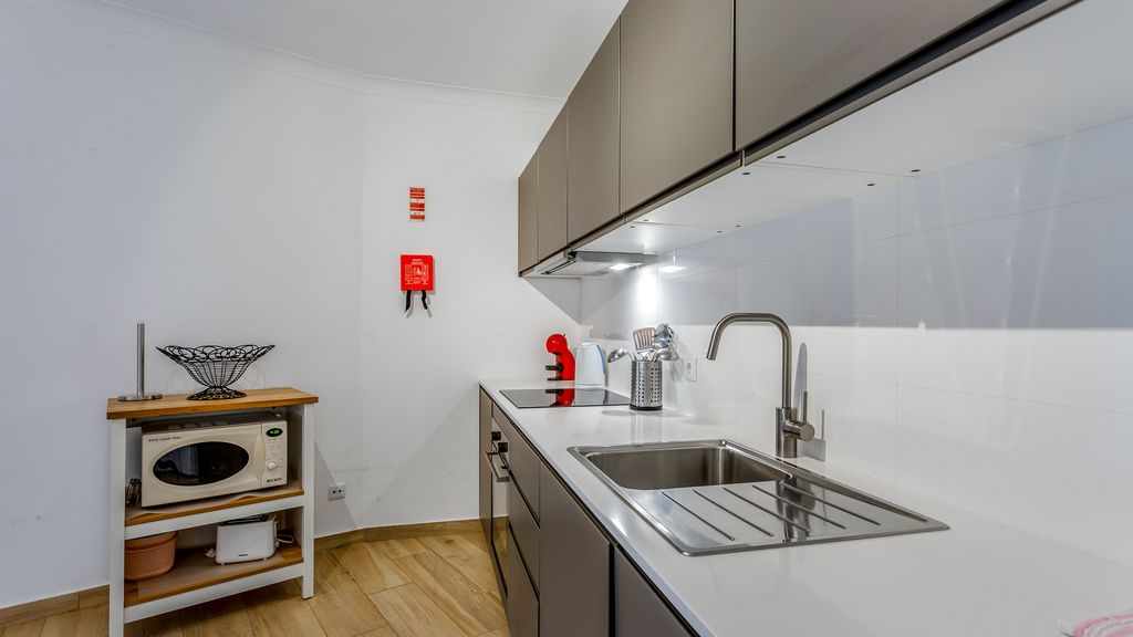 Falésia Modern Flat W/Balcony & Pool by LovelyStay