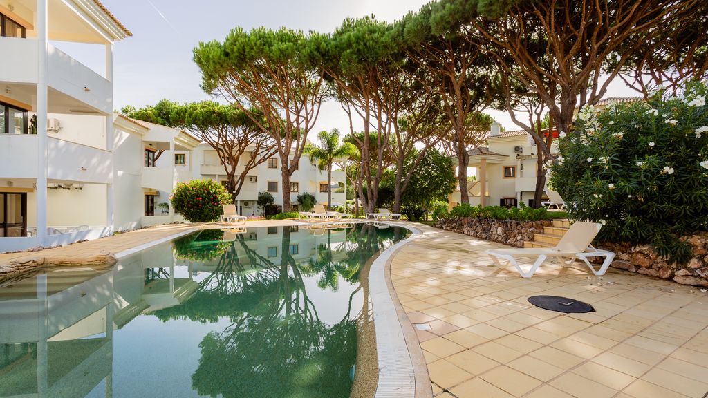 Falésia Modern Flat W/Balcony & Pool by LovelyStay