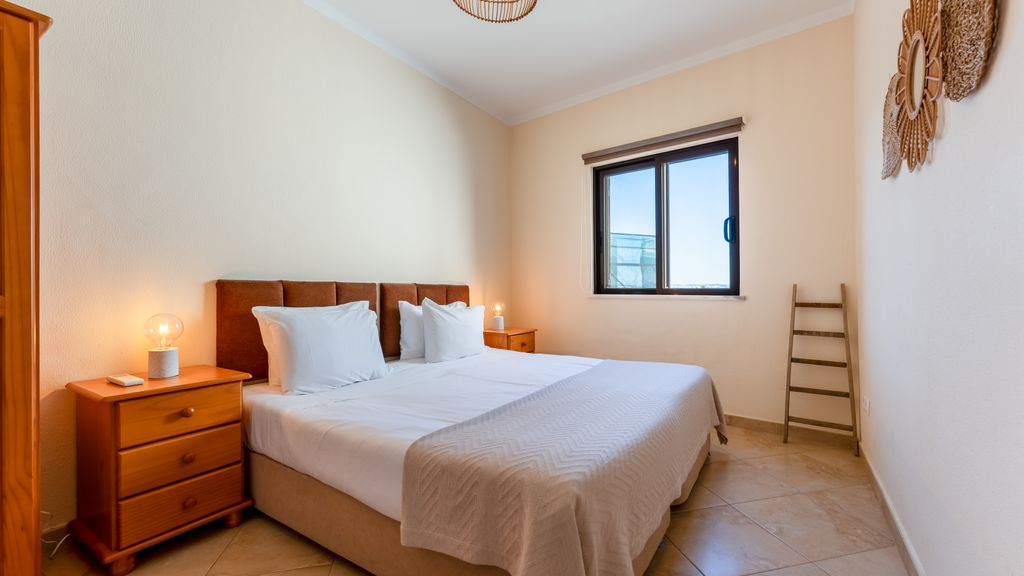 Wonderful 3 BDR Duplex W/ Terrace by LovelyStay