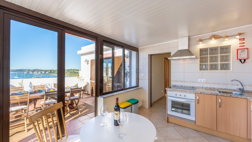 Wonderful 3 BDR Duplex W/ Terrace by LovelyStay