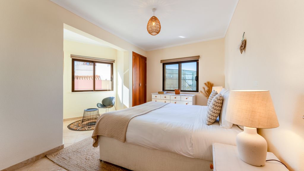 Wonderful 3 BDR Duplex W/ Terrace by LovelyStay