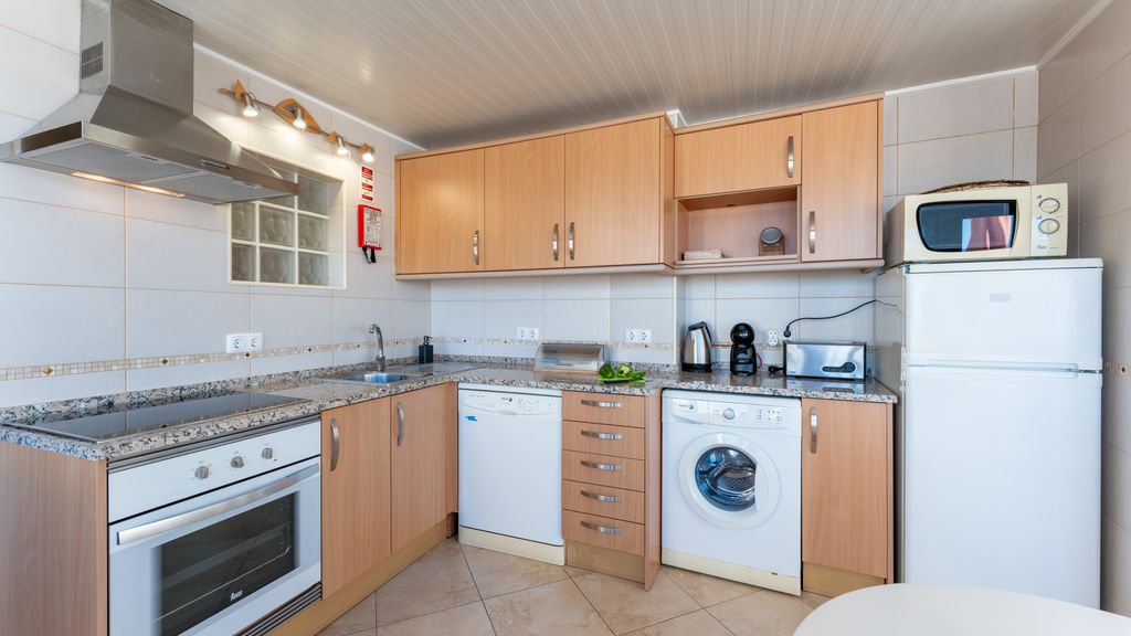 Wonderful 3 BDR Duplex W/ Terrace by LovelyStay