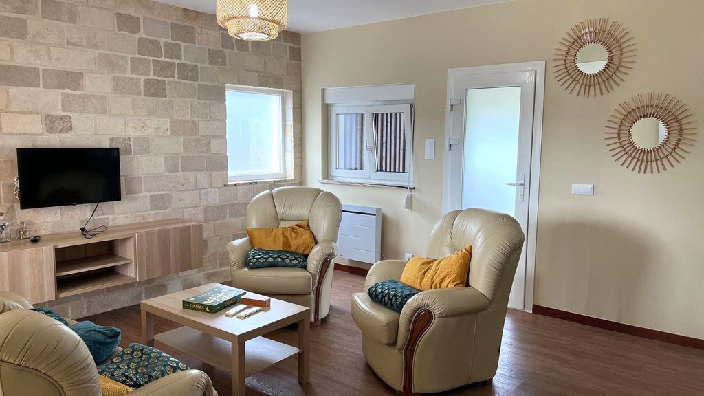 Villa da Ti Bemvida: Cozy 2-Bed Getaway w/ Heated Pool