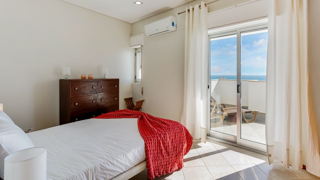 Beach View 2BR with Balcony by LovelyStay