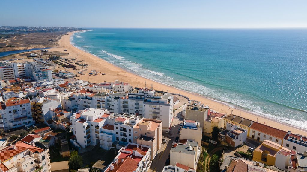 Beach View 2BR with Balcony by LovelyStay