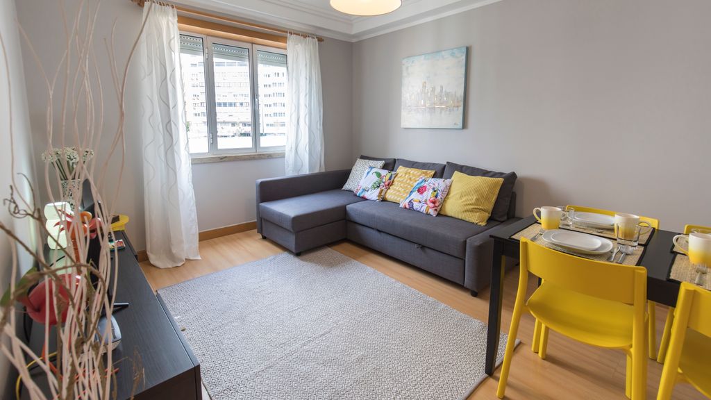 Charming Marquês Flat by LovelyStay