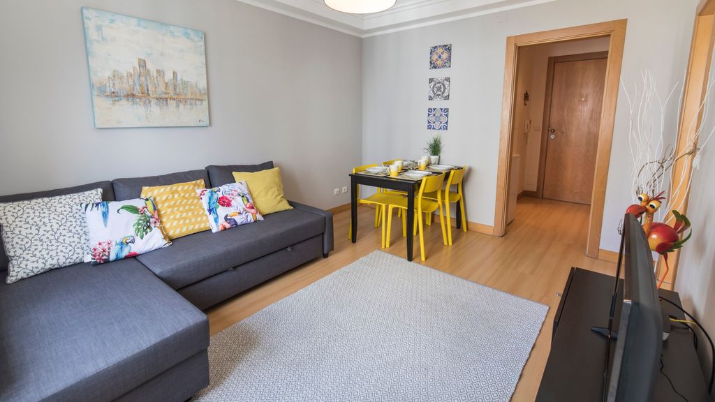 Charming Marquês Flat by LovelyStay