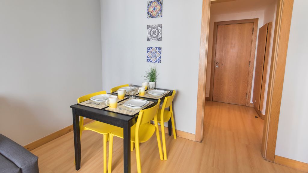 Charming Marquês Flat by LovelyStay