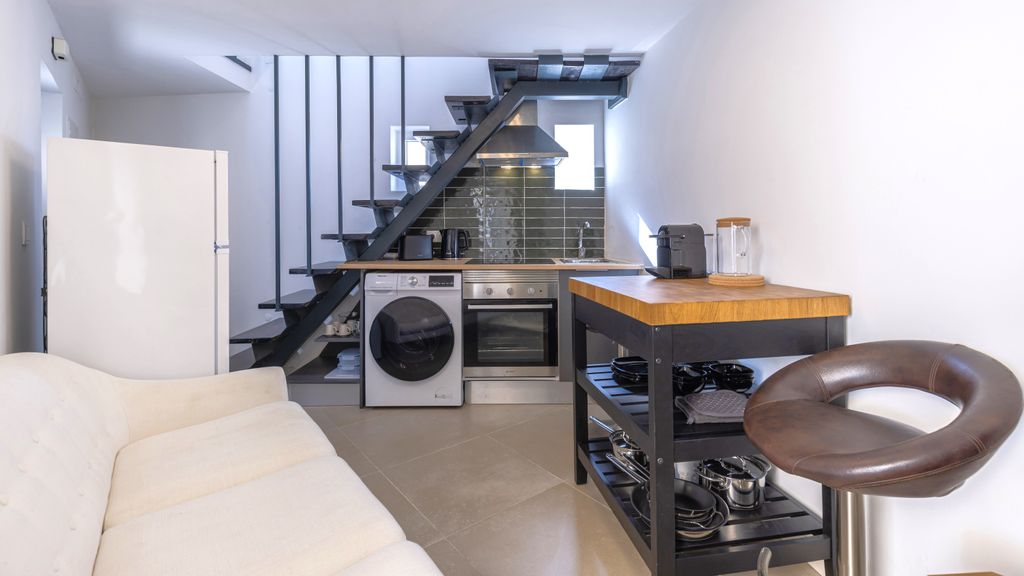 Estrela Escape Studios 1 by LovelyStay