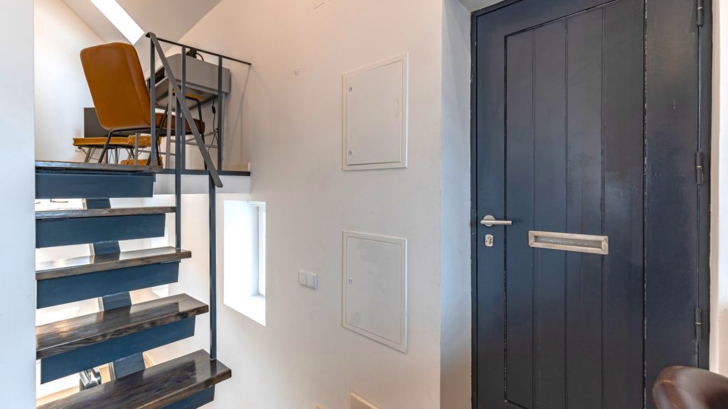 Estrela Escape Studios 2 by LovelyStay
