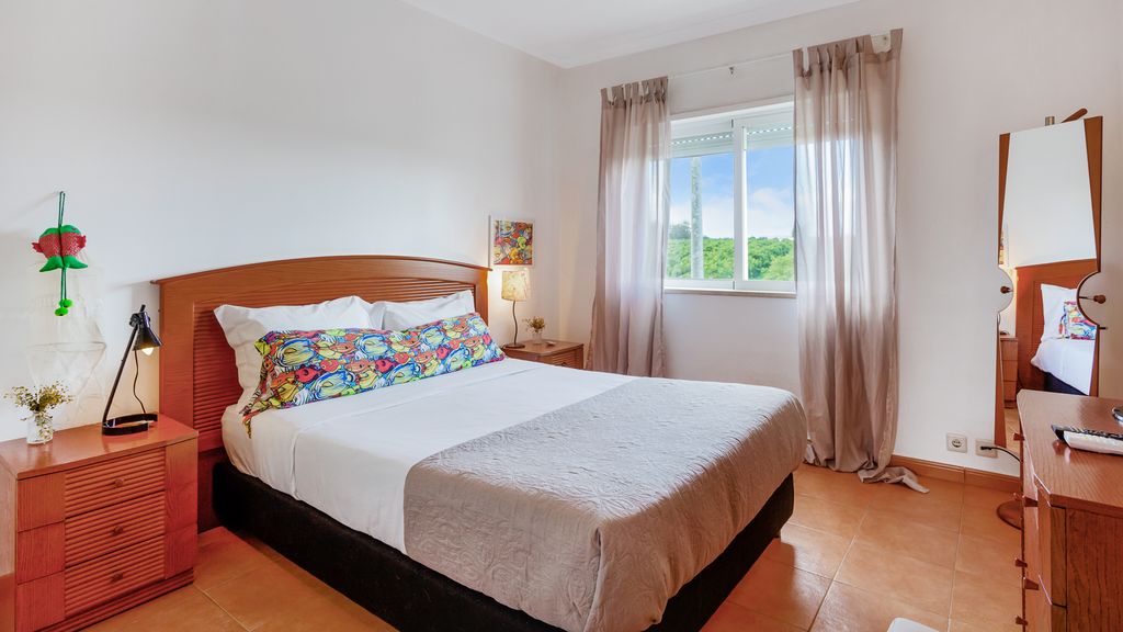 Golden Tavira 1BDR W/ Balcony & Pool by LovelyStay