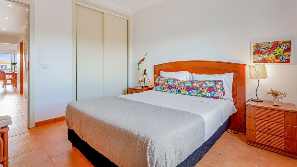 Golden Tavira 1BDR W/ Balcony & Pool by LovelyStay