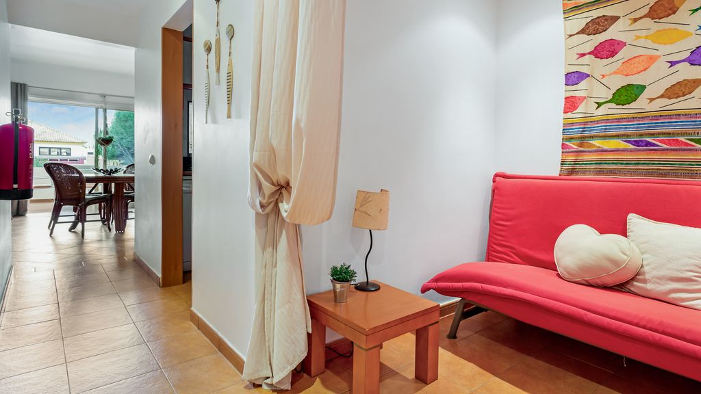Golden Tavira 1BDR W/ Balcony & Pool by LovelyStay