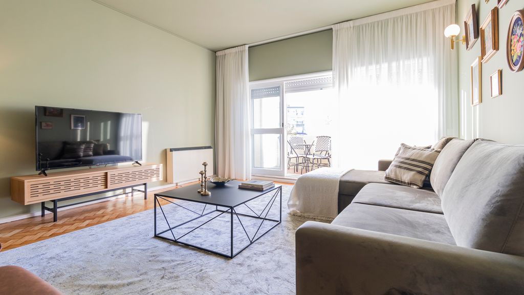 3BR Joyous Wonder by LovelyStay