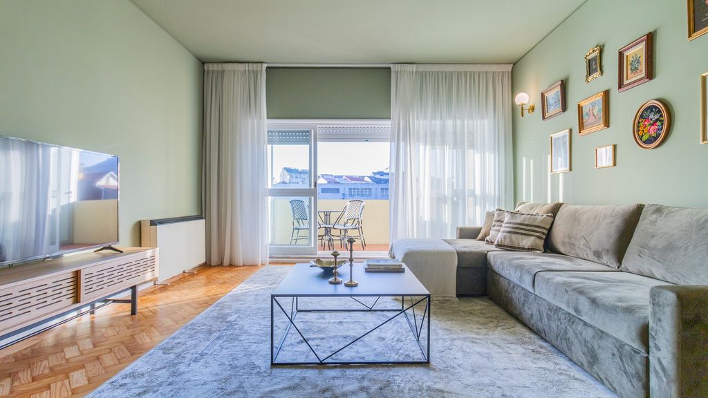 3BR Joyous Wonder by LovelyStay