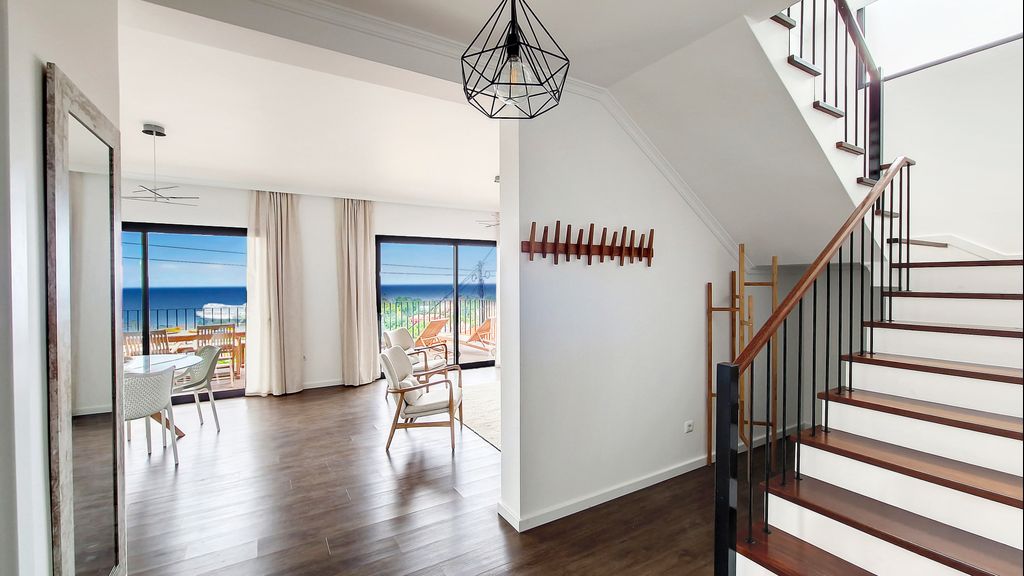Costa Vista by LovelyStay