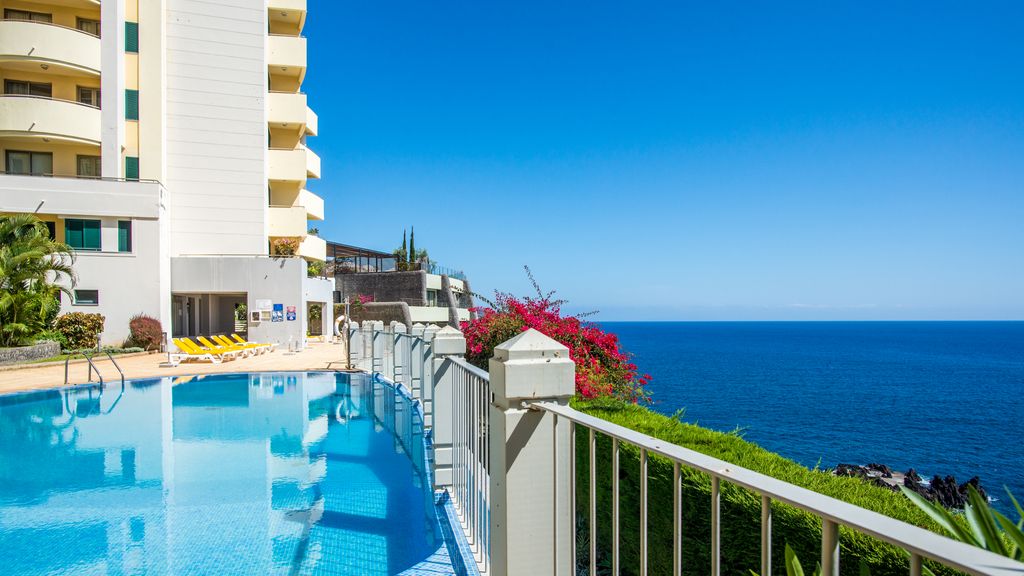 The Cliff Side Apartment by LovelyStay
