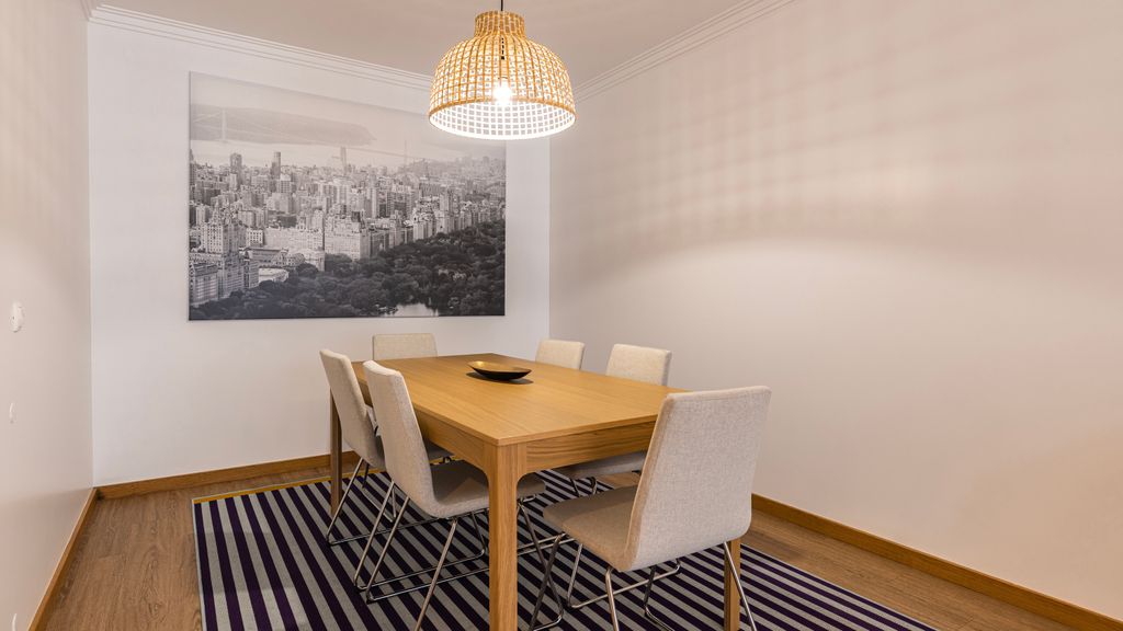 3 Bedroom Oeiras Wonder W/ Balcony by LovelyStay