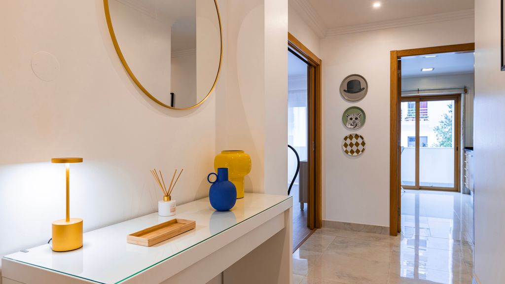 3 Bedroom Oeiras Wonder W/ Balcony by LovelyStay