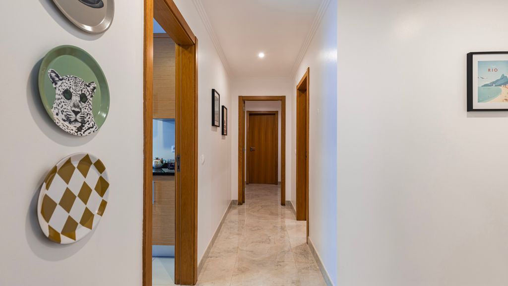 3 Bedroom Oeiras Wonder W/ Balcony by LovelyStay