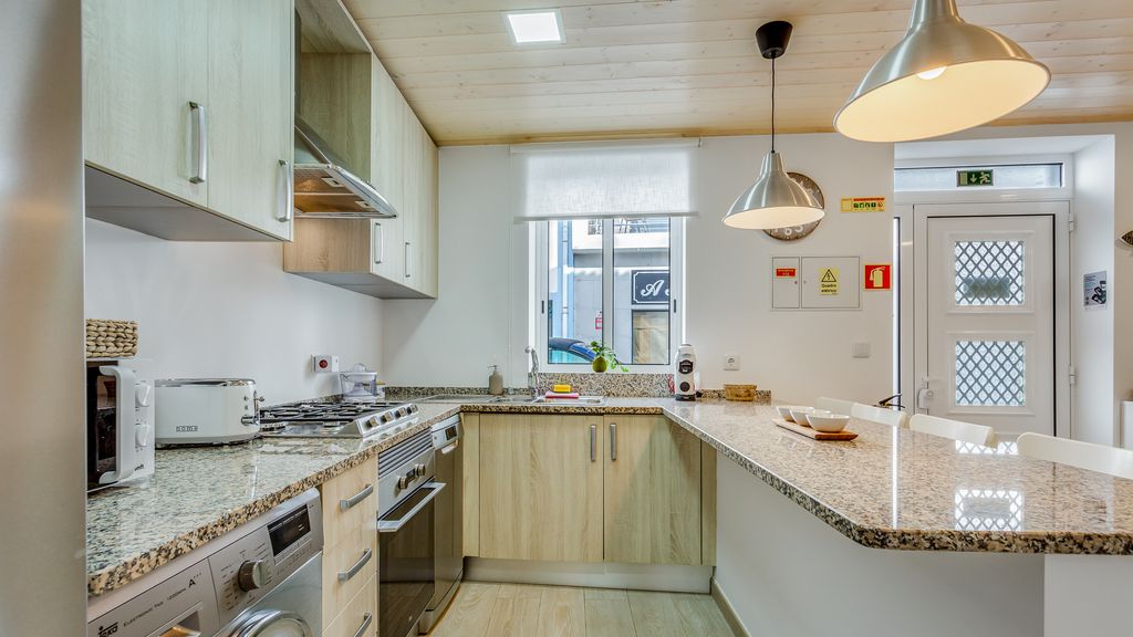 Glamorous 1 BDR Duplex Apartment by LovelyStay
