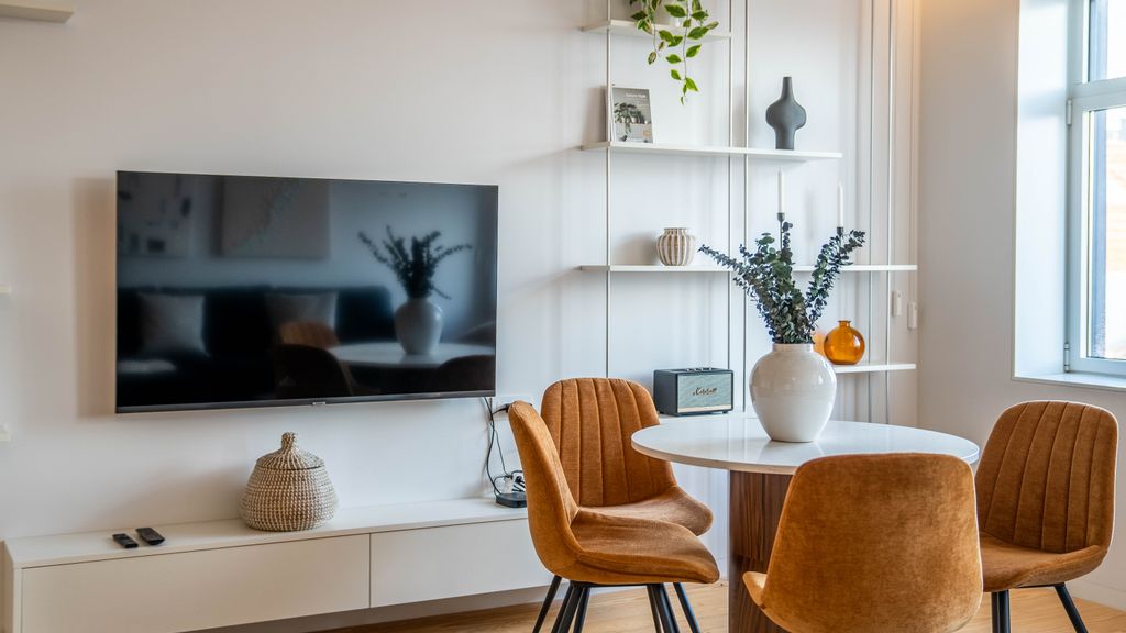 Penthouse w/ City Views | Almada 551
