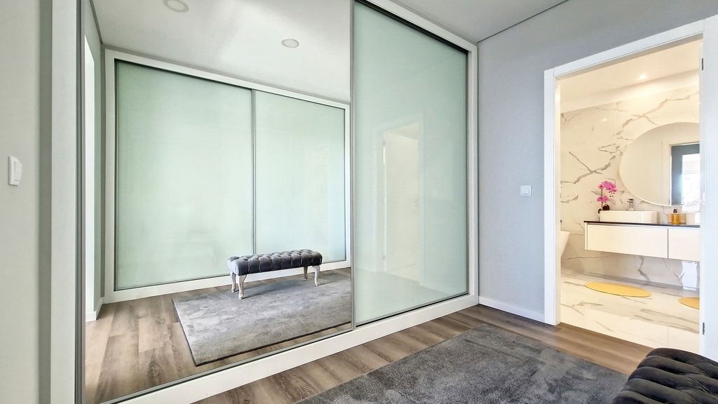 24, The Townhouse by Lovelystay