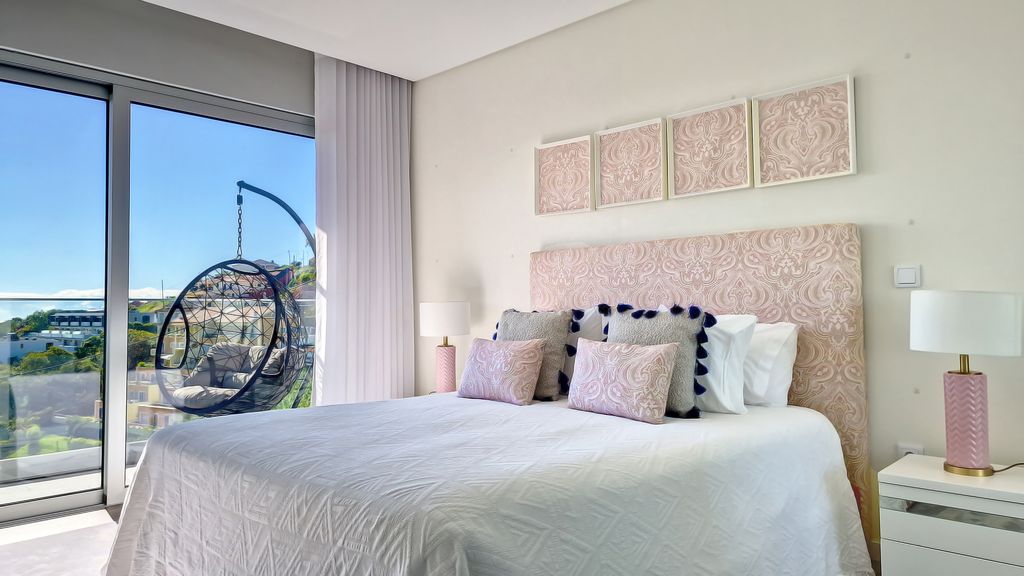 24, The Townhouse by Lovelystay