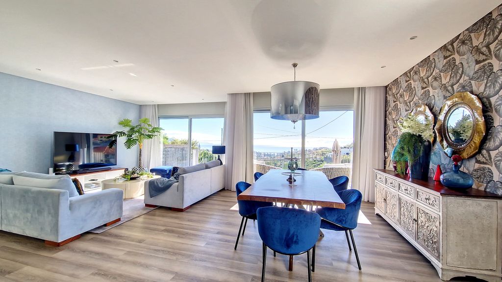 24, The Townhouse by Lovelystay