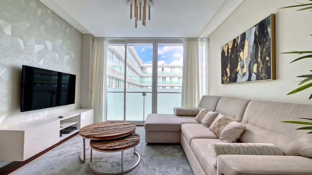 Upscale 1 by LovelyStay