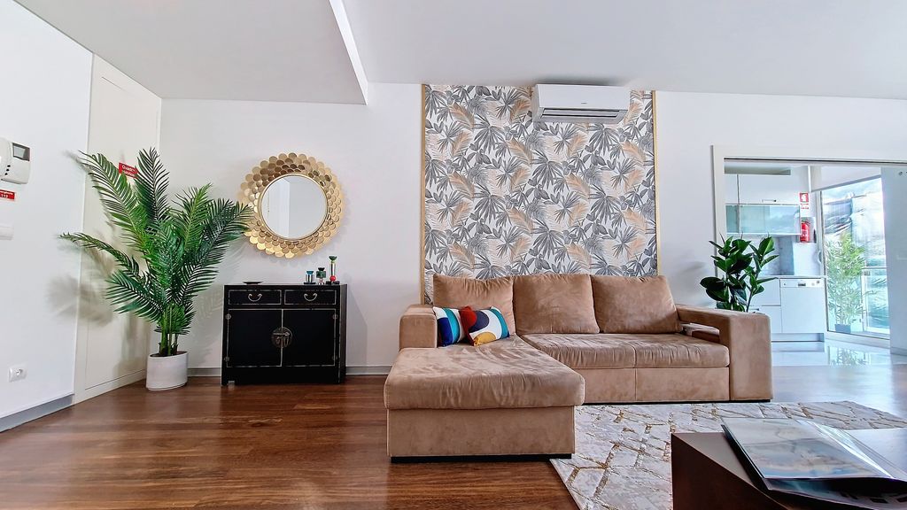 Upscale 3 by LovelyStay
