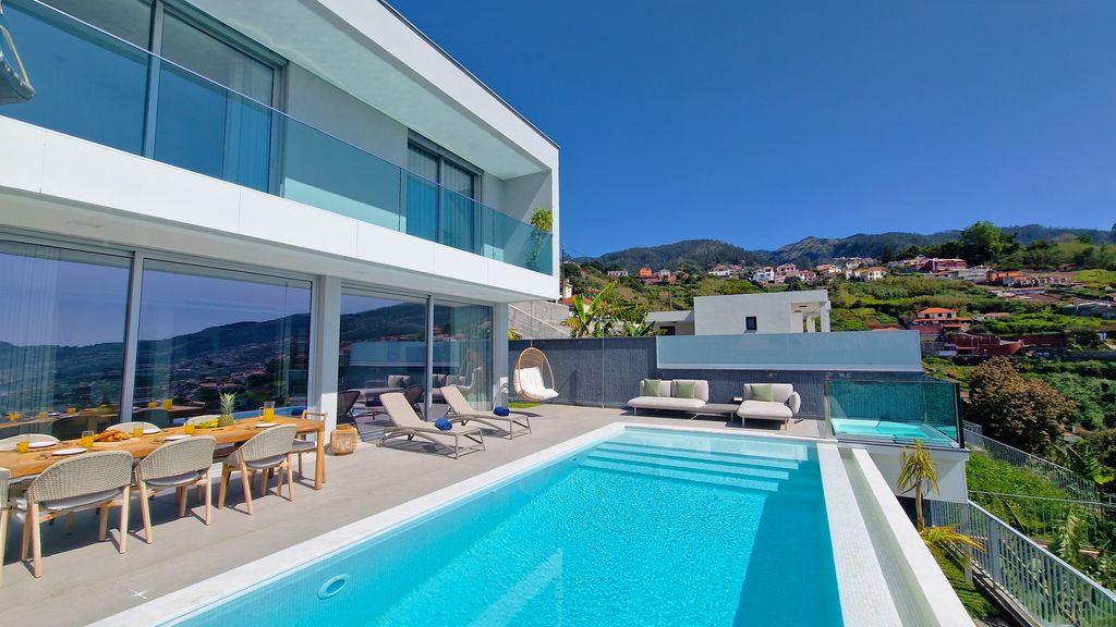 Villa Obra-Prima by LovelyStay