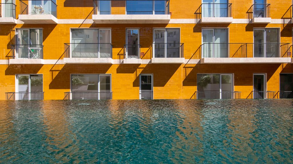 Deluxe 1 BDR Apartment W/ Pool by LovelyStay