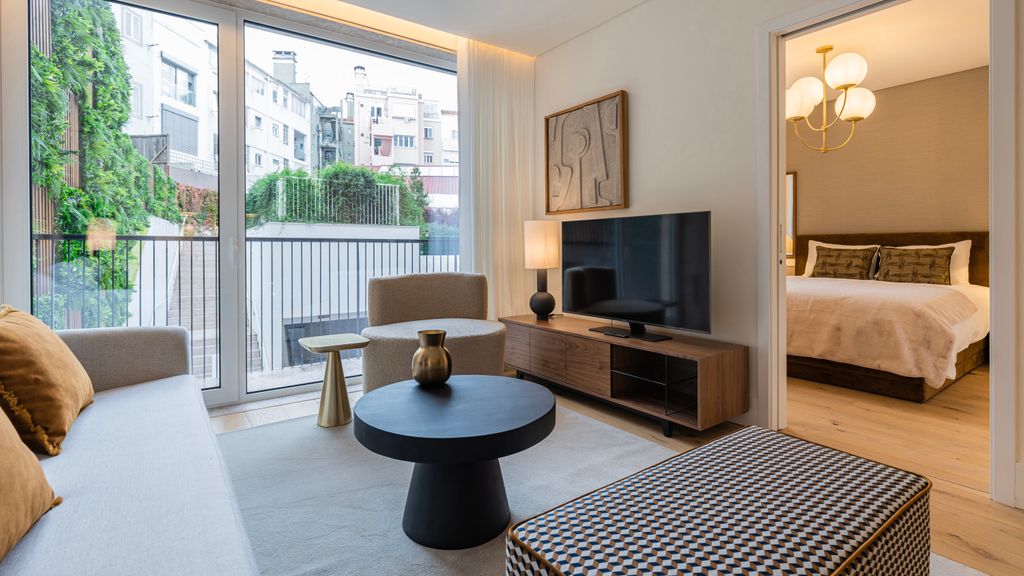 Deluxe 1 BDR Apartment W/ Pool by LovelyStay