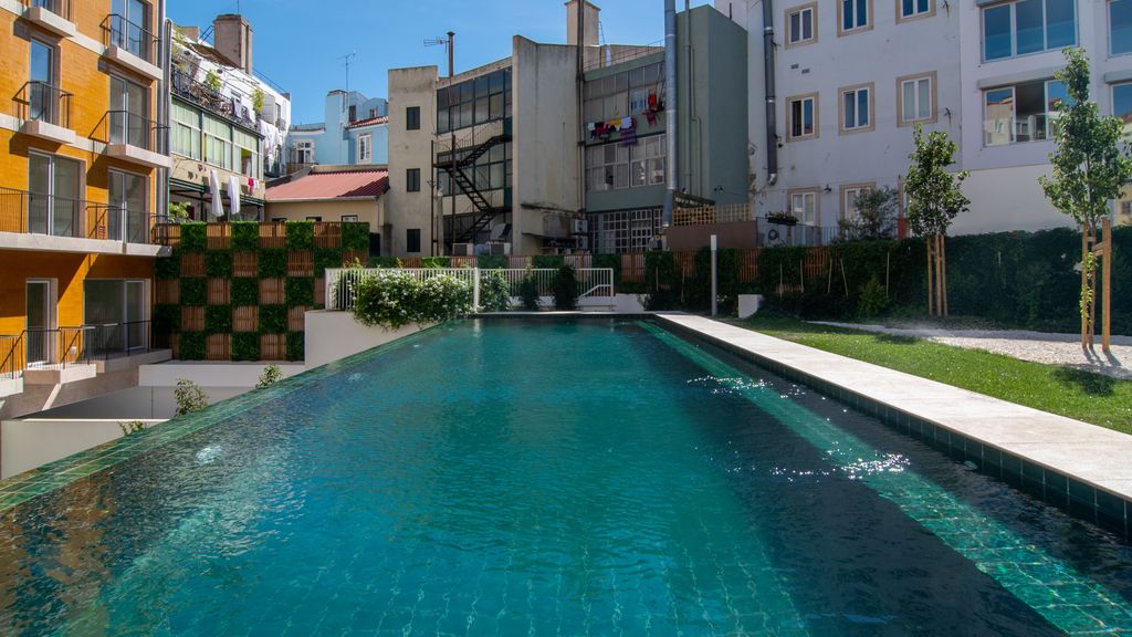 Deluxe 1 BDR Apartment W/ Pool by LovelyStay