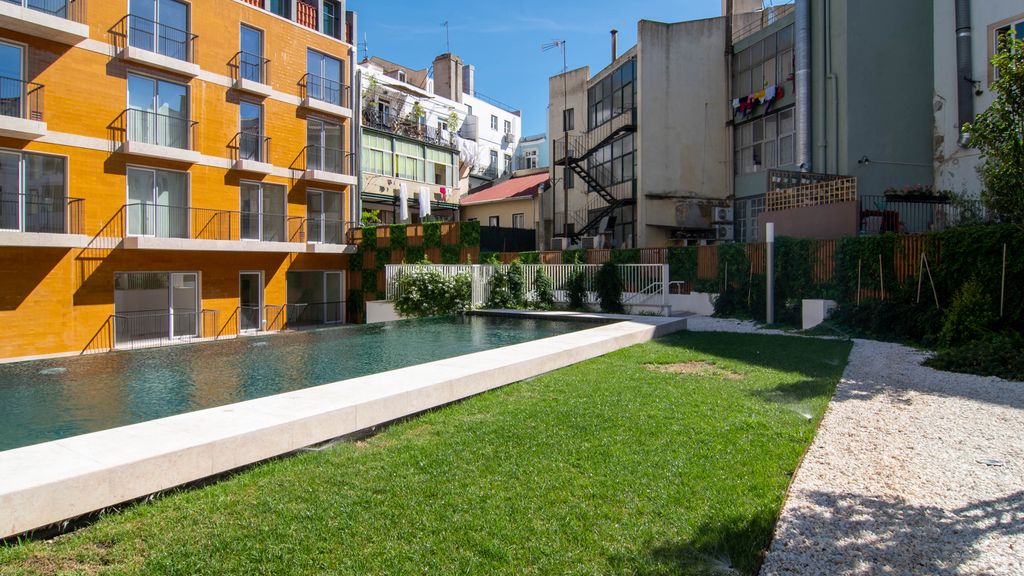 Deluxe 1 BDR Apartment W/ Pool by LovelyStay